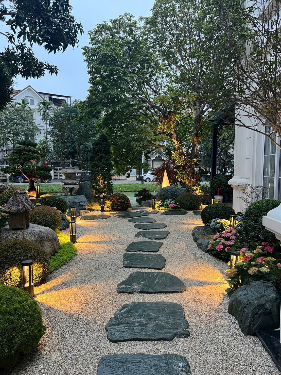 Ảnh lối đi sân vườn 11